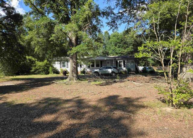 Property at 433 Holman Rd, Sumter, SC 29153-8364, 3 beds, 2 baths