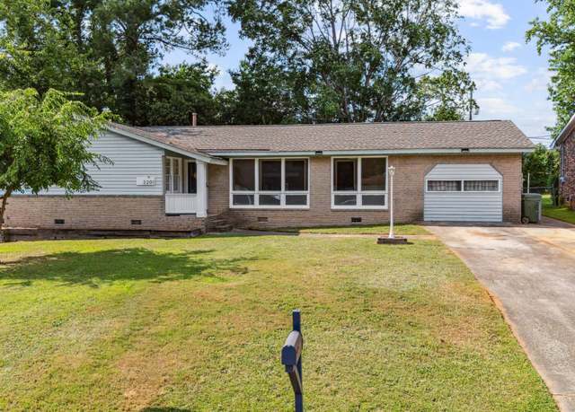 Property at 2201 Hillbeck Dr, Columbia, SC 29210, 3 beds, 2.5 baths