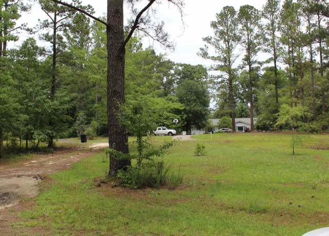 Property at 35 Wood Lake Dr, Lugoff, SC 29078, 3 beds, 2 baths