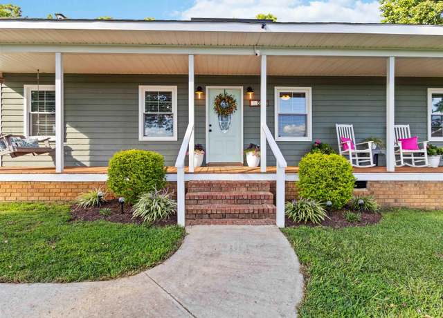 Property at 279 Lakewood Dr, Prosperity, SC 29127, 3 beds, 2 baths