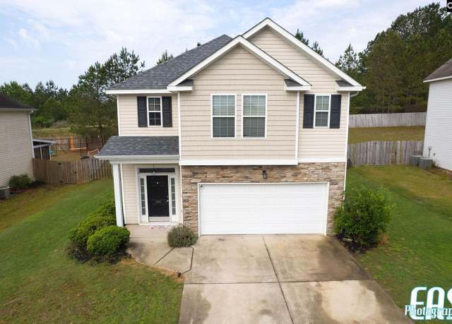 Property at 1051 Stockton St, Aiken, SC 29801, 3 beds, 2.5 baths
