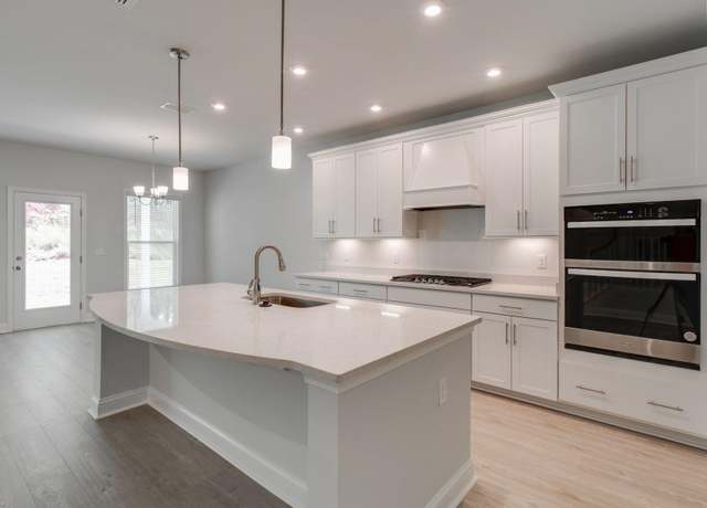 Property at 151 Schneider Ln, Lexington, SC 29072, 4 beds, 2.5 baths