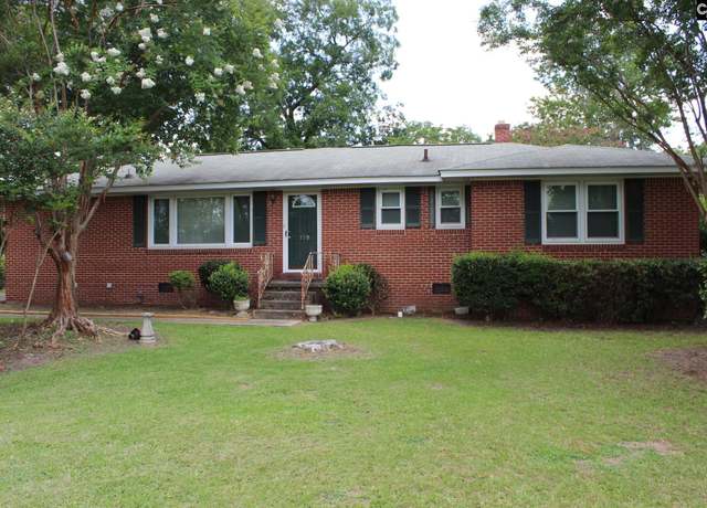 Property at 130 Pecan Ln, Cayce, SC 29033, 3 beds, 1.5 baths