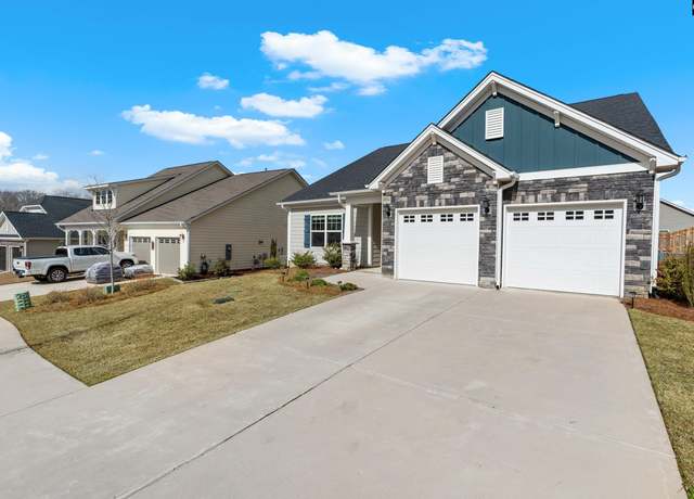Property at 814 Dutchmaster Dr, Chapin, SC 29036, 3 beds, 3.5 baths