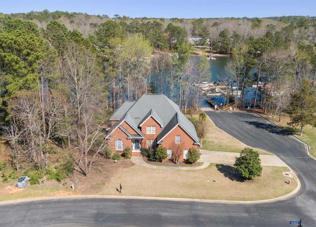 Property at 100 Shores Edge Dr, Chapin, SC 29036, 5 beds, 3.5 baths