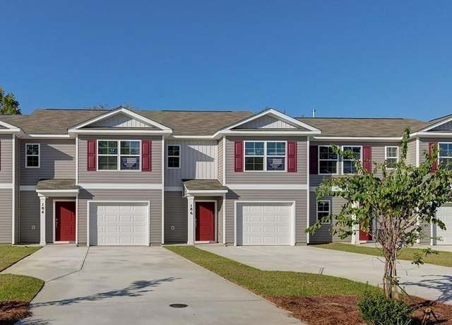 Property at 188 Wall St, Sumter, SC 29154, 4 beds, 2.5 baths