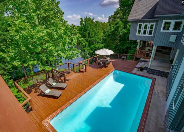Property at 227 Holly Ridge Ln, West Columbia, SC 29169, 5 beds, 4.5 baths