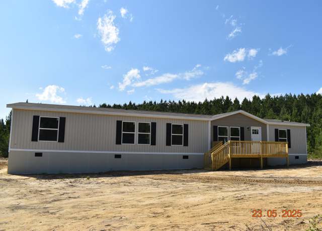 Property at 394 Catalina Blvd, Swansea, SC 29160, 4 beds, 2 baths