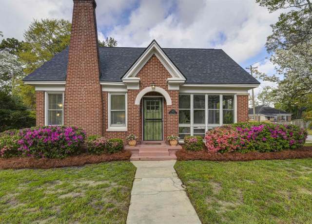 Property at 1431 Gladden St, Columbia, SC 29205, 3 beds, 2 baths