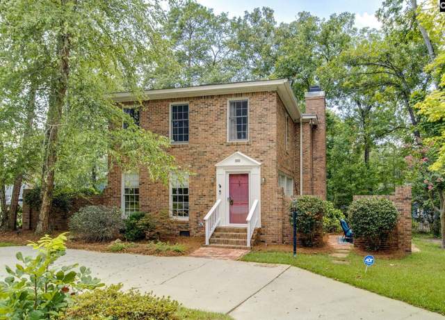 Property at 221 Hampton Trace Ln, Columbia, SC 29209, 3 beds, 2.5 baths