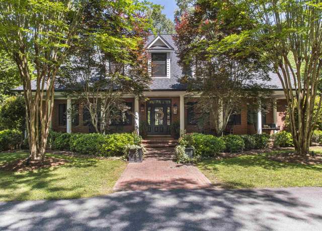 Property at 3 Puddle Ln, Camden, SC 29020, 5 beds, 3.5 baths