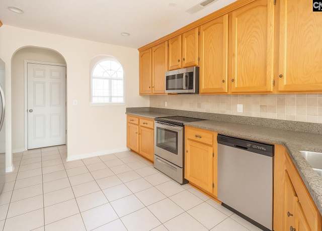 Property at 160 Trailwood Dr, Sumter, SC 29154, 3 beds, 2 baths