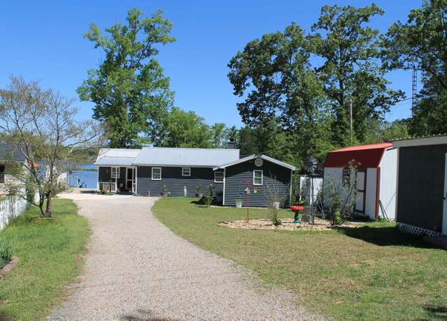 Property at 1044 Shellcracker Dr, Leesville, SC 29070, 3 beds, 2 baths