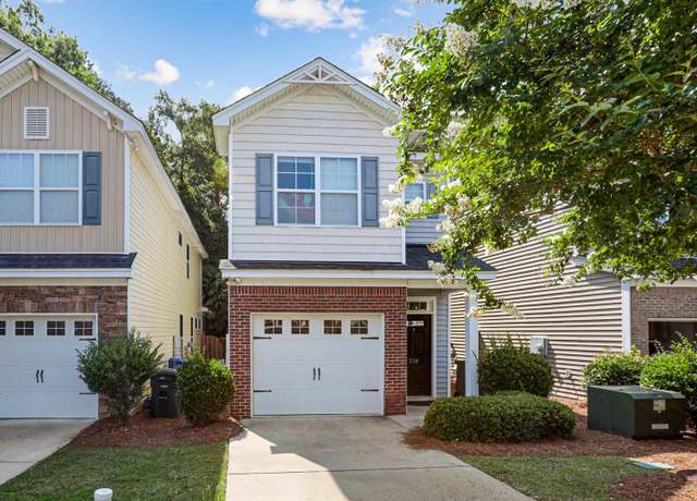 Property at 338 Forest Green Dr, Columbia, SC 29209, 2 beds, 2.5 baths