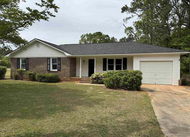 Property at 2830 Soye Dr, Dalzell, SC 29040, 3 beds, 2 baths