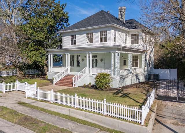 Property at 115 Pinckney St, Chester, SC 29706, 4 beds, 2 baths