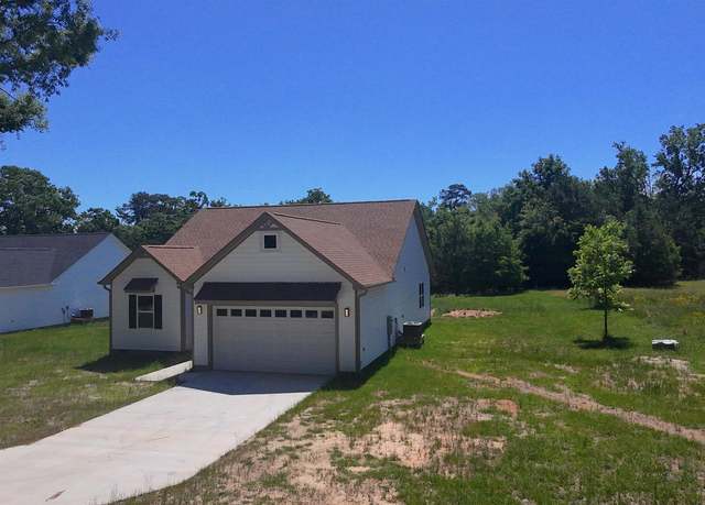 Property at 550 Ruby St, Batesburg, SC 29006, 3 beds, 2 baths