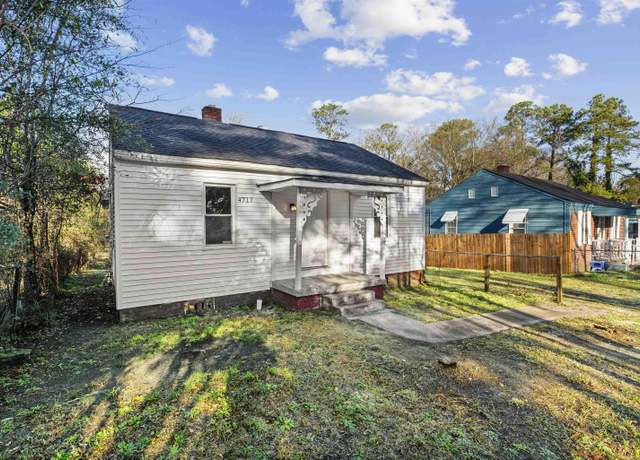 Property at 4717 Linden St, Columbia, SC 29203-4229, 2 beds, 1.5 baths