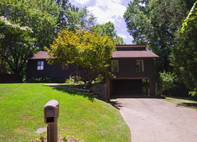 Property at 338 Spartan Dr, Columbia, SC 29212, 3 beds, 2 baths