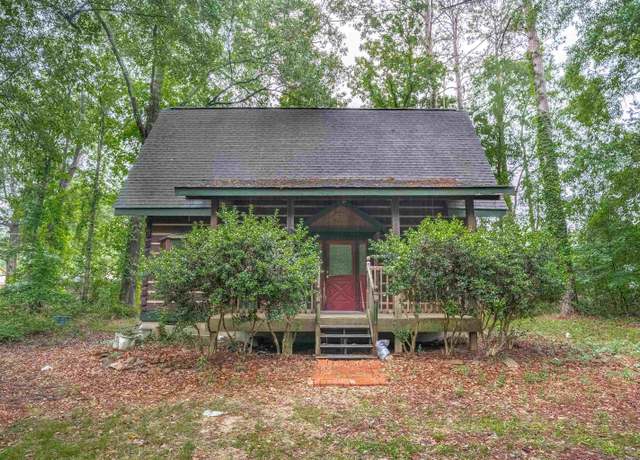 Property at 2332 New Lake Dr, Columbia, SC 29210, 2 beds, 1 bath