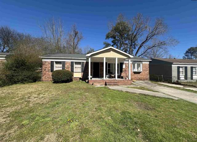 Property at 4013 Tavineer Dr, Columbia, SC 29209, 4 beds, 2 baths