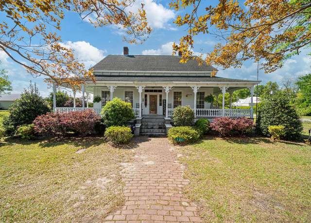 Property at 131 Pine St NW, Salley, SC 29137, 3 beds, 2 baths