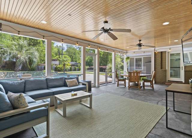 Property at 5904 Lakeshore Dr, Columbia, SC 29206, 5 beds, 3 baths