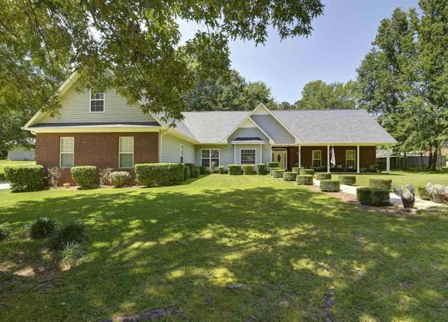 Property at 366 Gallery Cliff Dr, Chapin, SC 29036, 5 beds, 3.5 baths