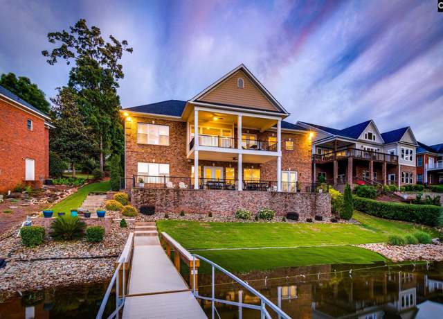 Property at 233 Pointe Overlook Dr, Chapin, SC 29036, 4 beds, 3 baths