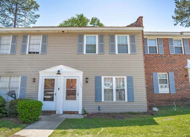 Property at 1916 Ashford Ln, Columbia, SC 29210, 2 beds, 1.5 baths