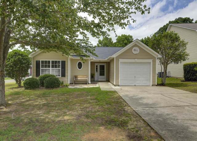 Property at 601 Blue Lake Ln, Lexington, SC 29072, 3 beds, 2 baths