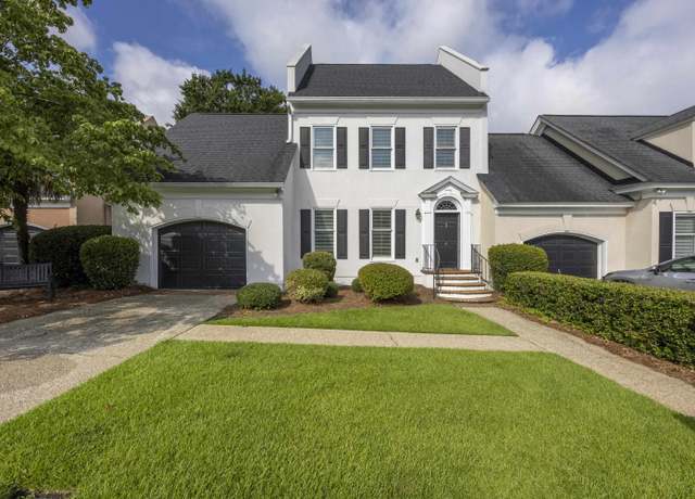 Property at 4 Ashley Ct, Columbia, SC 29204, 3 beds, 3.5 baths