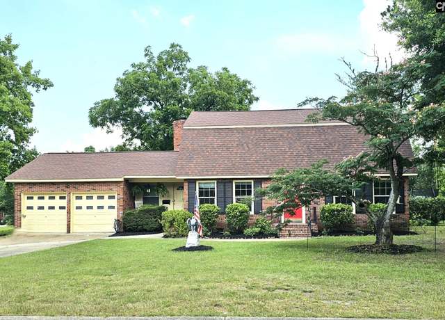 Property at 904 Sunnyhill Dr, Camden, SC 29020, 4 beds, 2.5 baths