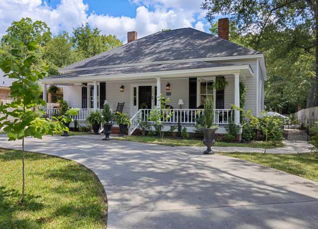 Property at 1206 Mill St, Camden, SC 29020-3714, 3 beds, 2 baths