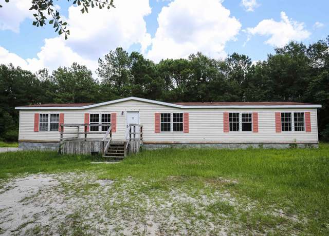 Property at 470 Tremble Branch Rd, Camden, SC 29020-0000, 5 beds, 3 baths