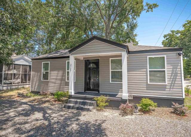 Property at 2727 Chestnut St, Columbia, SC 29204, 3 beds, 1 bath