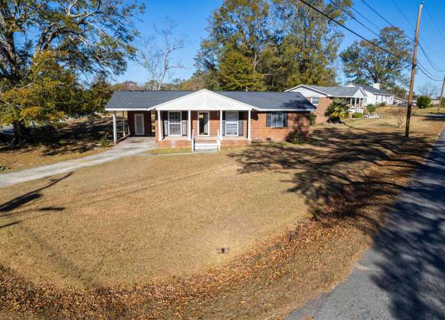 Property at 2506 Henry Ave, Newberry, SC 29108, 3 beds, 1.5 baths