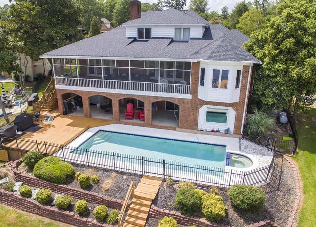 Property at 304 Racket Rd, Chapin, SC 29036, 5 beds, 6 baths