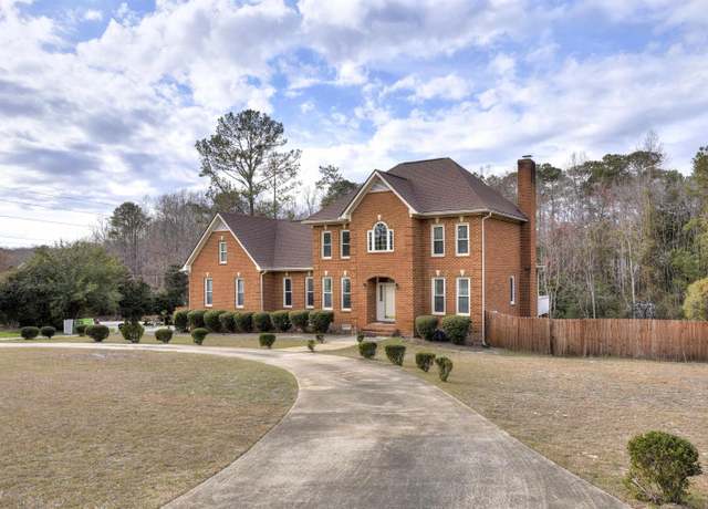 Property at 11 Running Fox Rd, Columbia, SC 29223, 4 beds, 4.5 baths