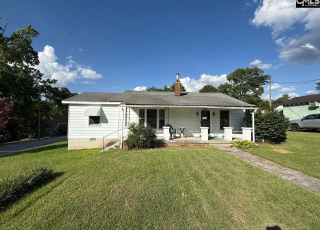 Property at 118 Glenn St, Newberry, SC 29108, 3 beds, 2 baths