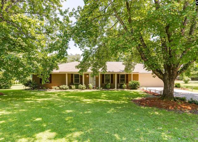 Property at 715 Smith Pond Rd, Lexington, SC 29072, 3 beds, 3 baths
