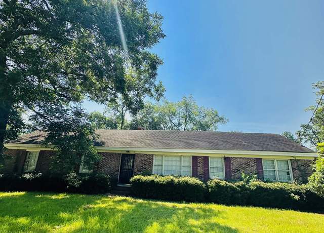 Property at 1542 Belleville Rd, Orangeburg, SC 29115, 4 beds, 2.5 baths