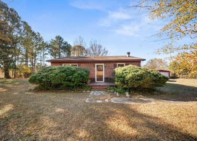 Property at 104 Brandon Rd, Clinton, SC 29325, 2 beds, 1 bath