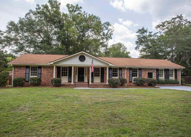 Property at 320 Perkins Ln, Camden, SC 29020, 3 beds, 2 baths