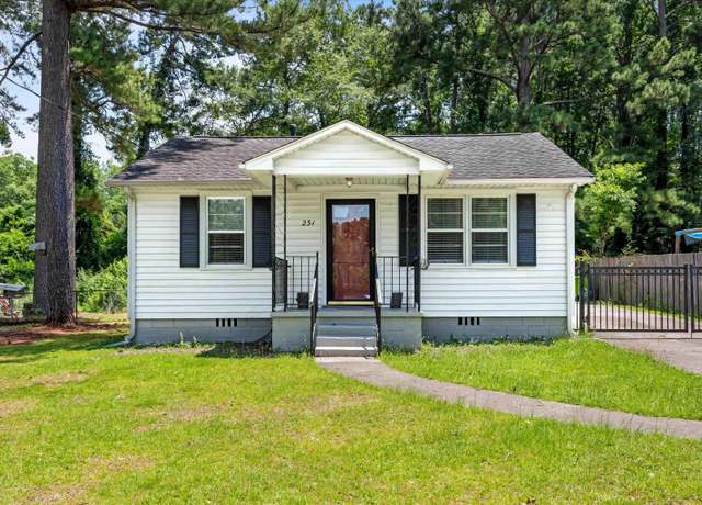 Property at 231 Horseshoe Cir, Columbia, SC 29223, 2 beds, 1 bath