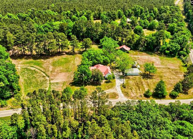 Property at 215 Greenbrier Mossydale Rd, Winnsboro, SC 29180, 3 beds, 2.5 baths
