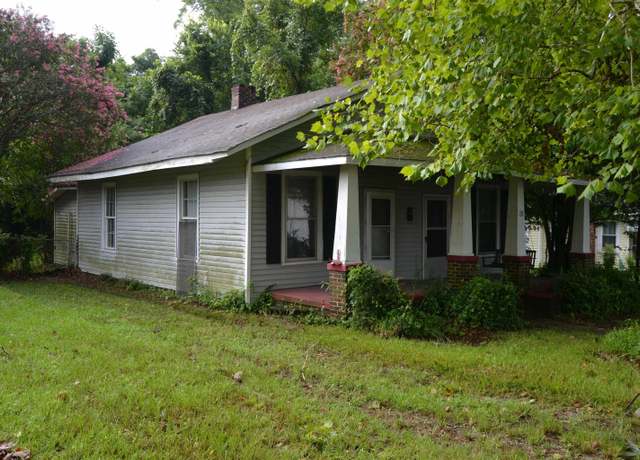 Property at 28 Bluff Rd, Columbia, SC 29201, 2 beds, 1 bath