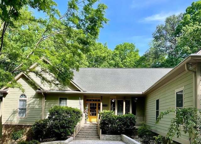 Property at 130 Orchard Place Ct, Lexington, SC 29072, 5 beds, 3.5 baths