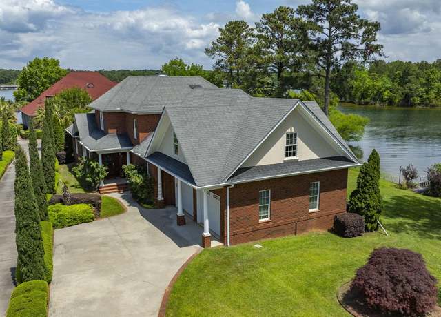Property at 224 Shorebreeze Dr, Irmo, SC 29063, 4 beds, 3.5 baths