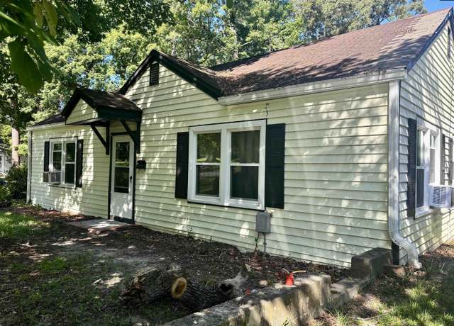 Property at 621 Stanley St, Orangeburg, SC 29115, 2 beds, 1 bath